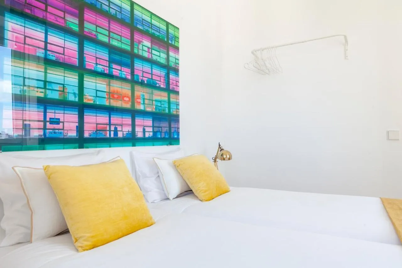 Alfama Amazing Scenic River And City View Charming Apartment With 2 Bedrooms And Ac 19Th Century Building Lisboa 0*,  Portugália